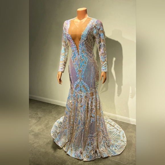 Long Prom Dress 2022 Sheer O-neck Sparkly Long Sleeve Sexy Mermaid Gown - Picture 1 of 5